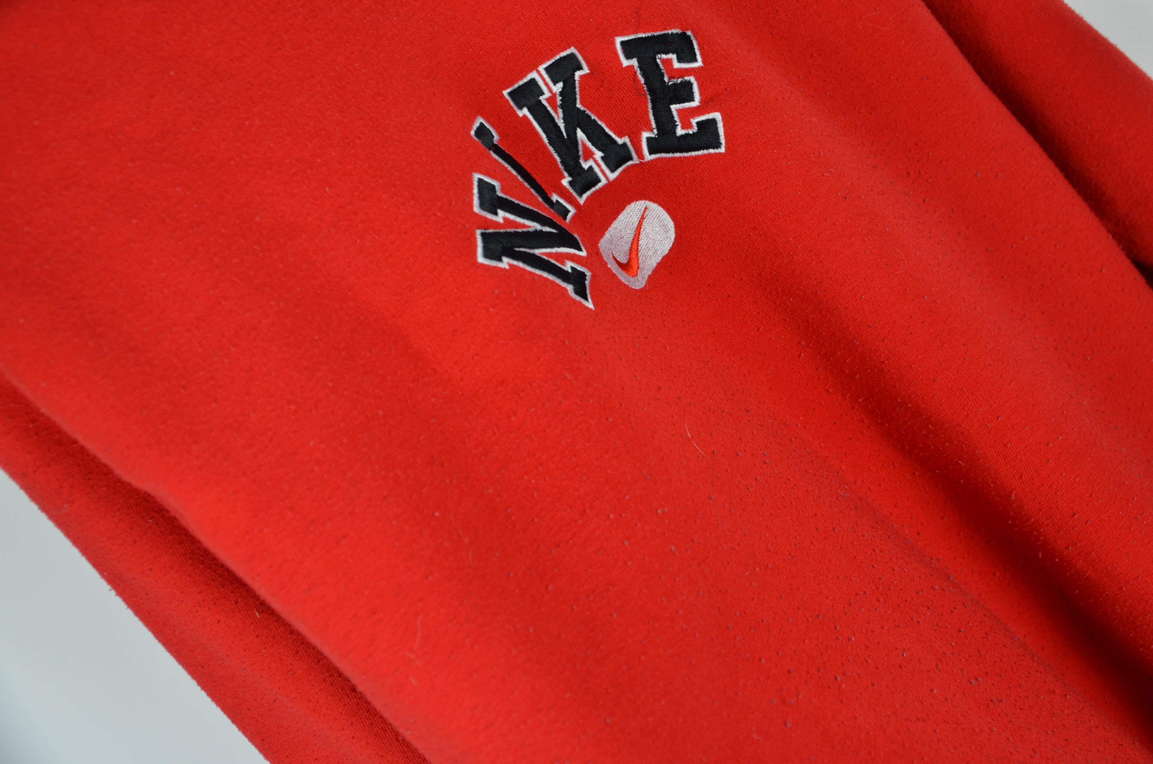 Nike Vintage Red Sweater thumbnail 6