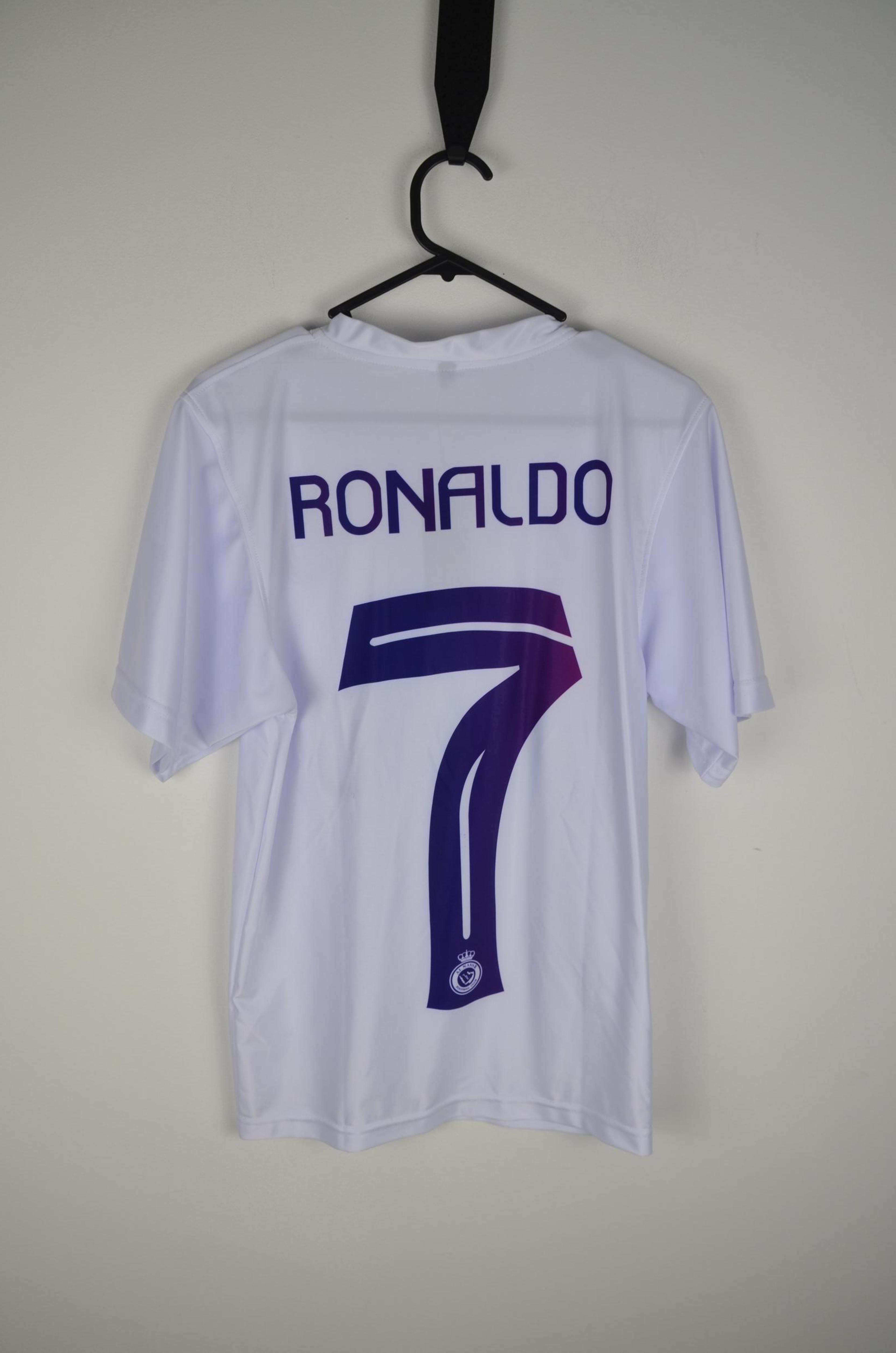 Nike Ronaldo Jersey thumbnail 2