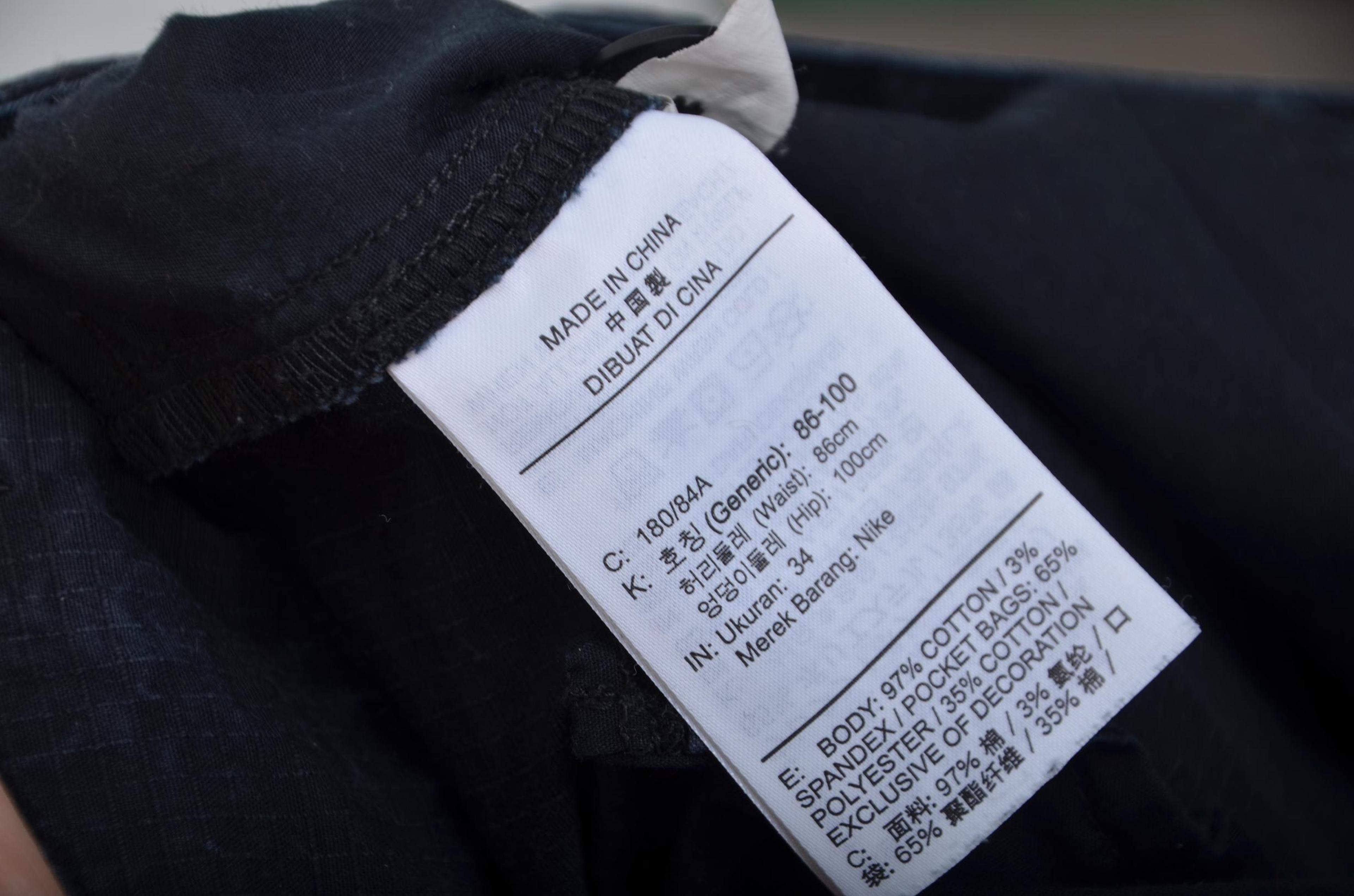 Nike Mens Black Cargo Pants thumbnail 6