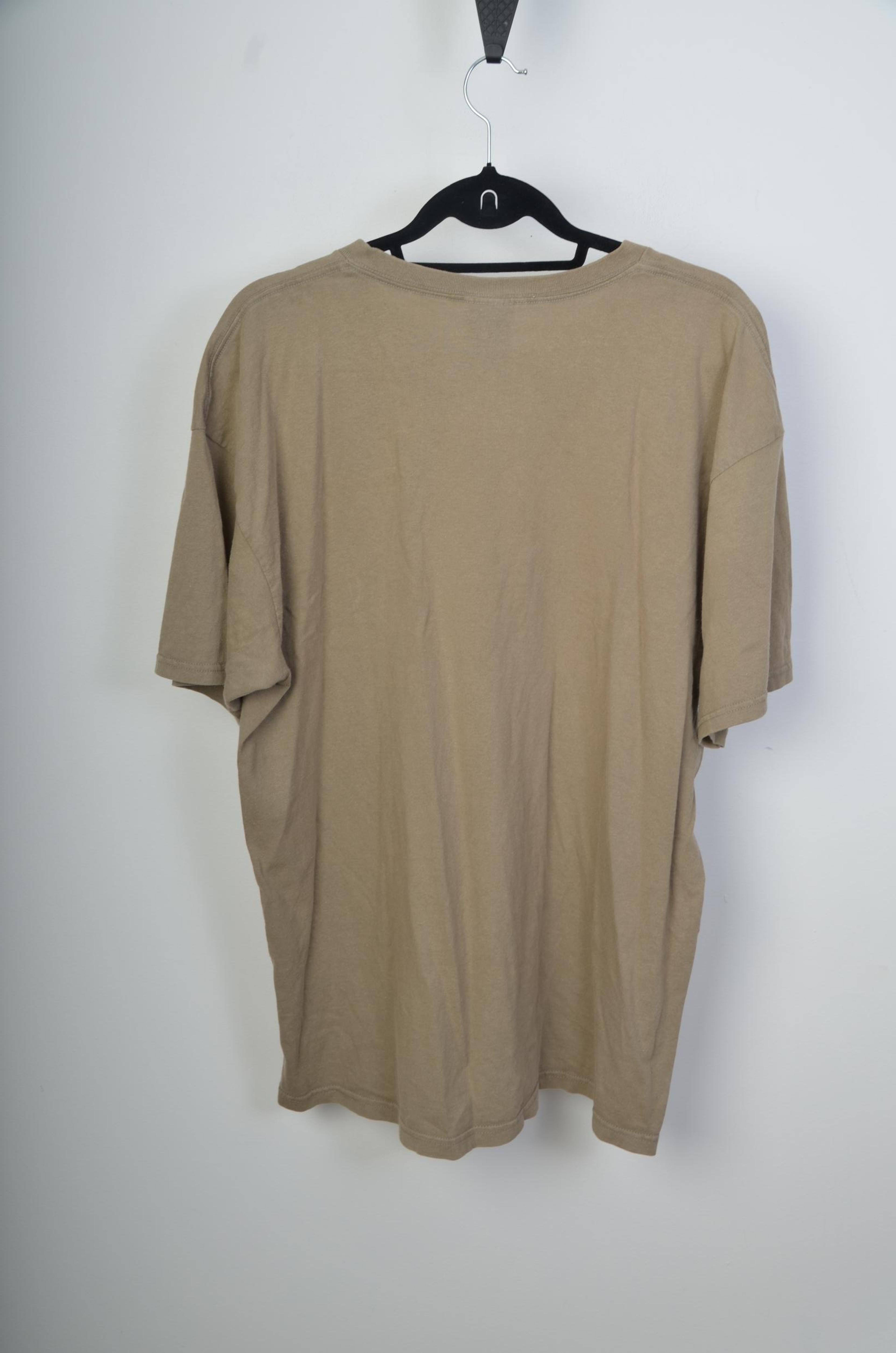Nike mens Brown T-shirts thumbnail 2