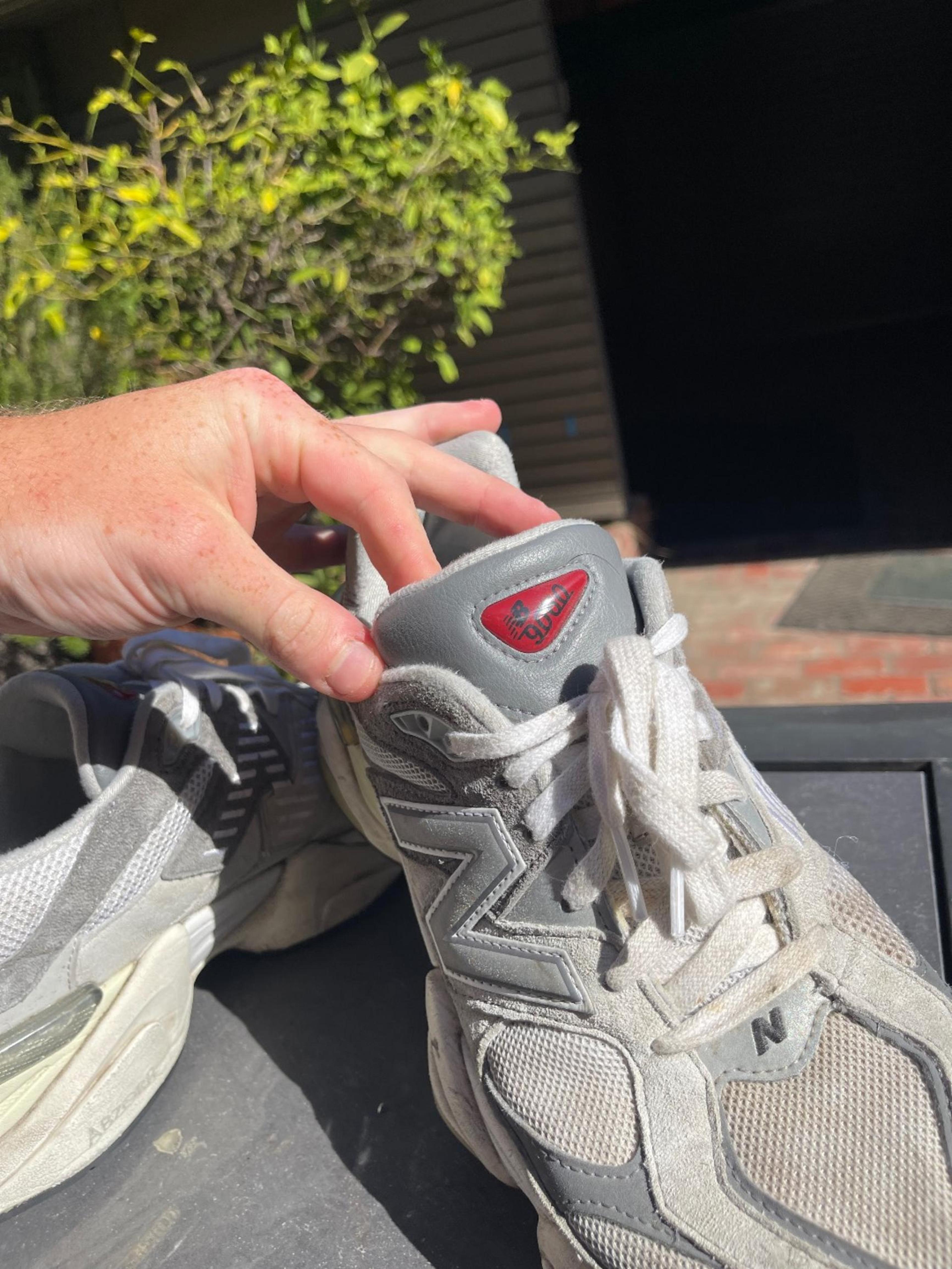 New Balance sneakers - mens EU 42